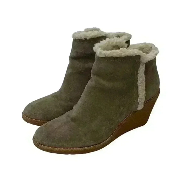 Cole Haan Brown Ankle Boots with Cream Trim - Picture 4 of 9